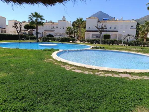 Chalet pareado en calle Serra del Cabeçó d'Or