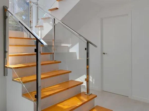 Chalet pareado en calle Capellá, 32