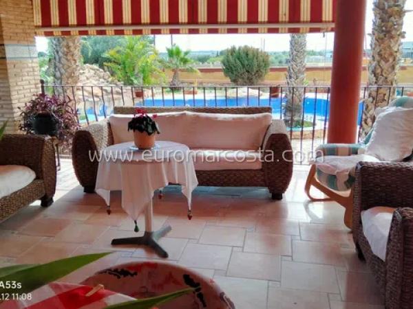 Casa independiente en calle Joaquin Sorolla