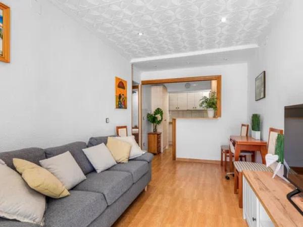 Chalet pareado en calle Lomas de Polo