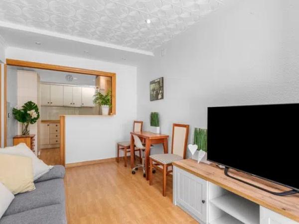 Chalet pareado en calle Lomas de Polo