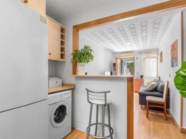 Chalet pareado en calle Lomas de Polo