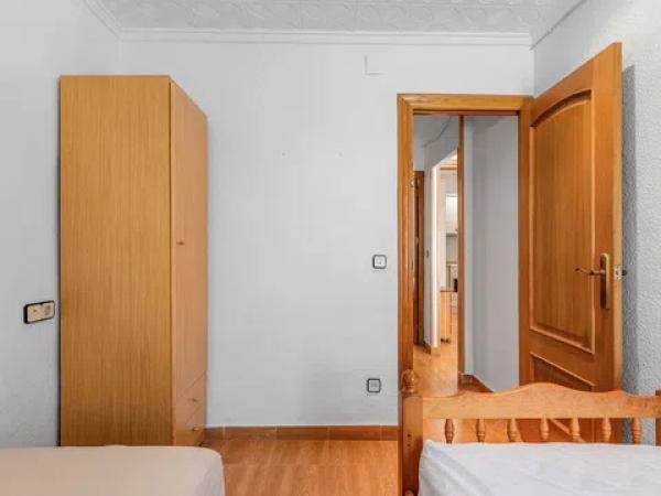 Chalet pareado en calle Lomas de Polo