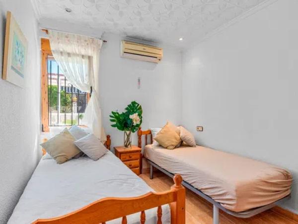 Chalet en Urbanización Pinomar, 28