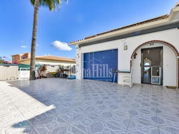 Casa independiente en calle Roma, 35