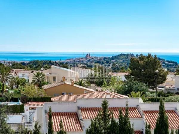 Casa independiente en calle Roma, 35