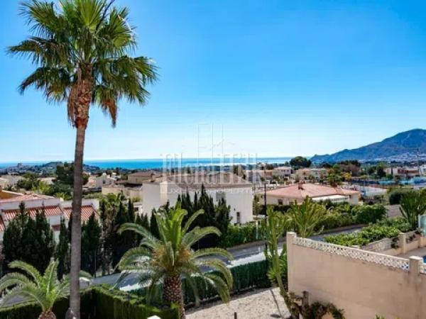 Casa independiente en calle Roma, 35