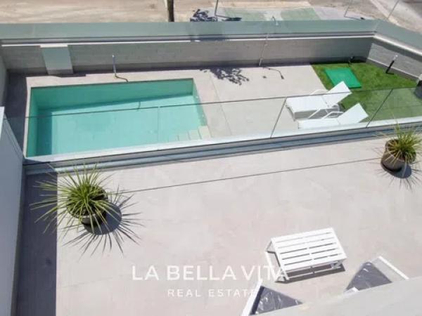 Casa independiente en calle Boyero, 85