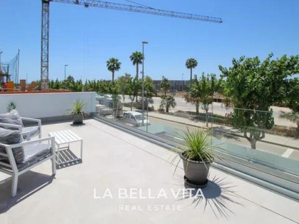 Casa independiente en calle Boyero, 85