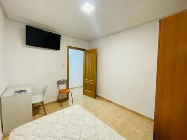 Piso en calle Antonio Mora Ferrández