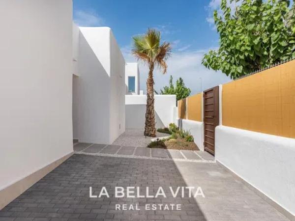 Casa independiente en Maria Moliner, 27