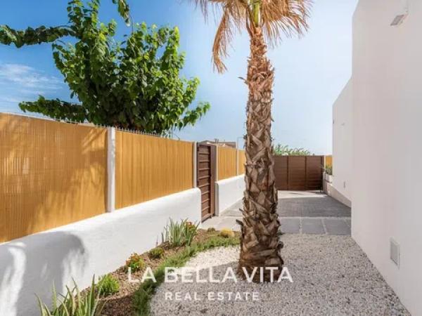 Casa independiente en Maria Moliner, 27