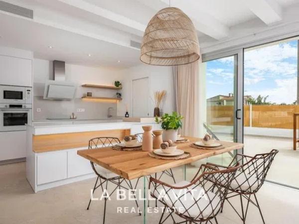 Casa independiente en Maria Moliner, 27