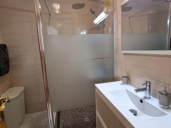 Piso en calle Los Pinos, 4