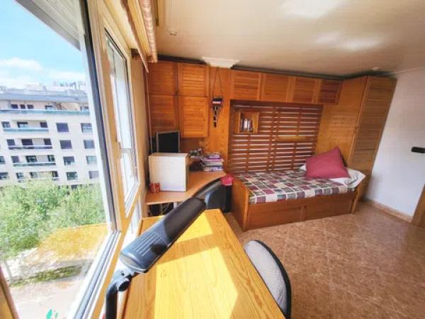 Piso en avenida Teodomiro, 23