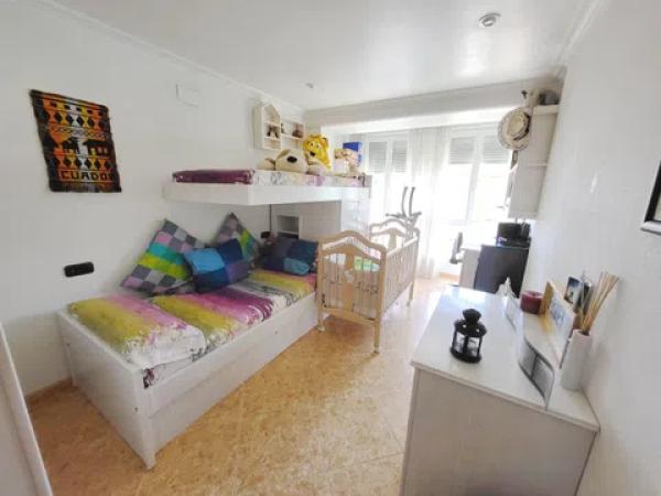 Piso en avenida Teodomiro, 23