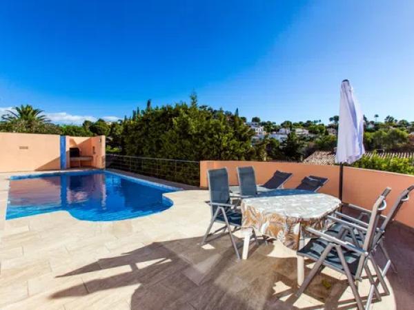 Casa independiente en avenida Baladrar-Baladrar