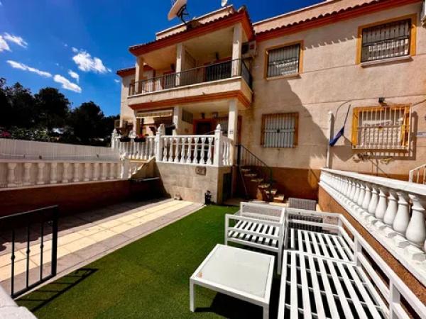 Piso en calle Camilo José Cela, 1