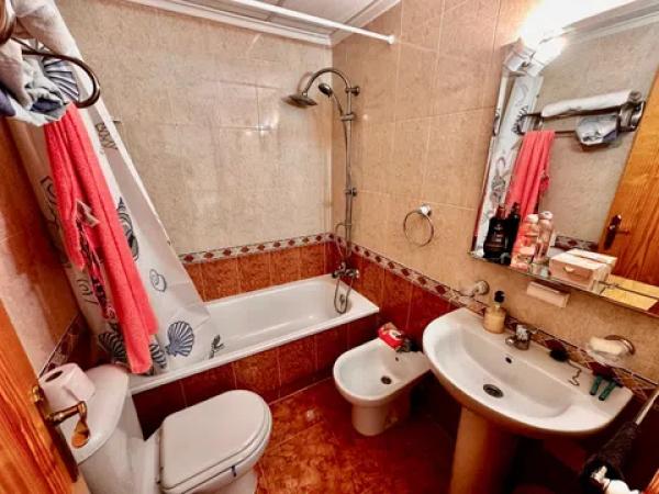 Piso en calle Camilo José Cela, 1