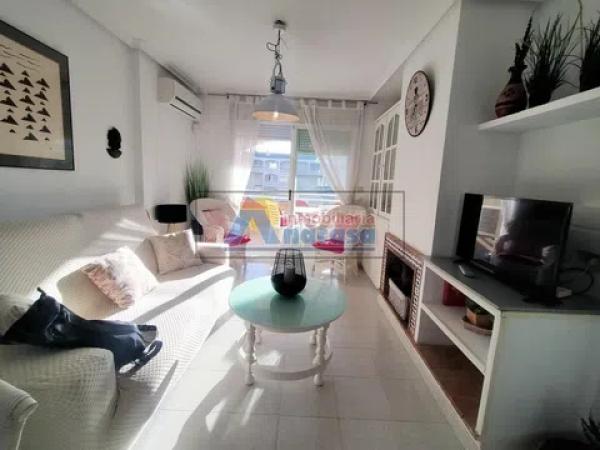 Piso en calle Llac Maracaibo, 236