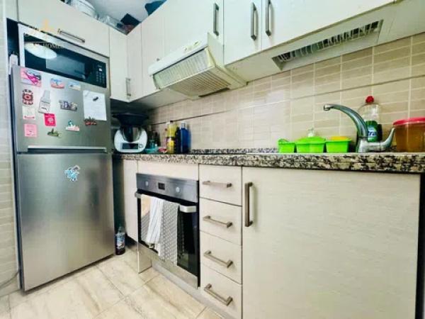 Piso en calle Presidente Adolfo Suárez