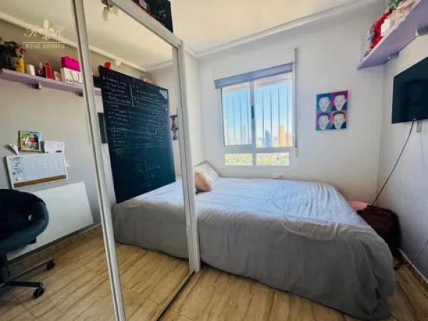 Piso en calle Presidente Adolfo Suárez