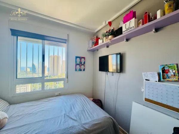 Piso en calle Presidente Adolfo Suárez