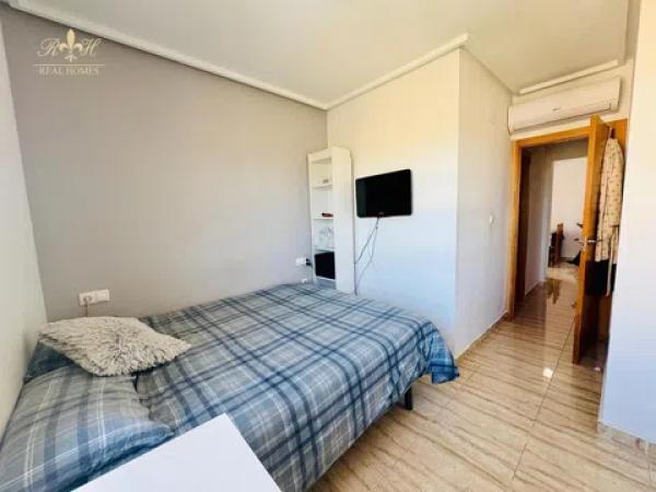 Piso en calle Presidente Adolfo Suárez