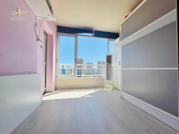 Piso en calle Presidente Adolfo Suárez