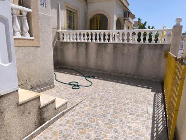 Chalet adosado en calle Río Danubio, 312