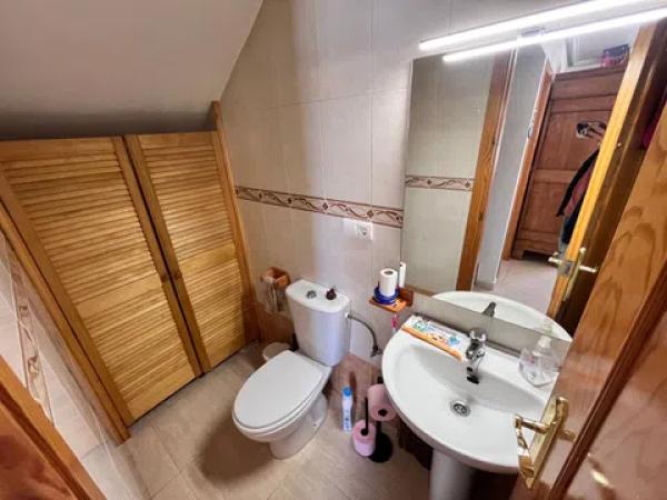 Chalet adosado en calle Montalbán