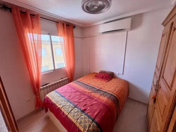 Chalet adosado en calle Montalbán