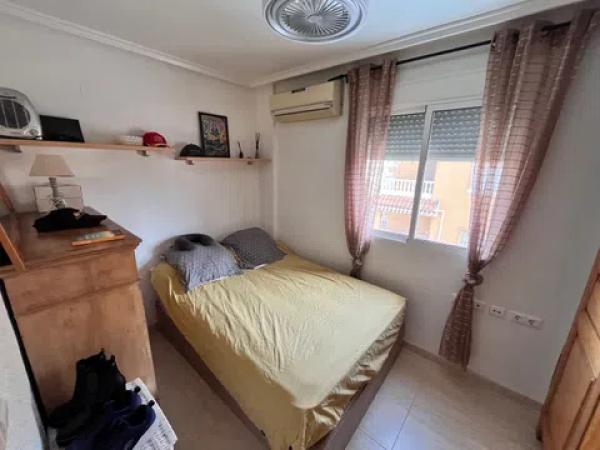 Chalet adosado en calle Montalbán