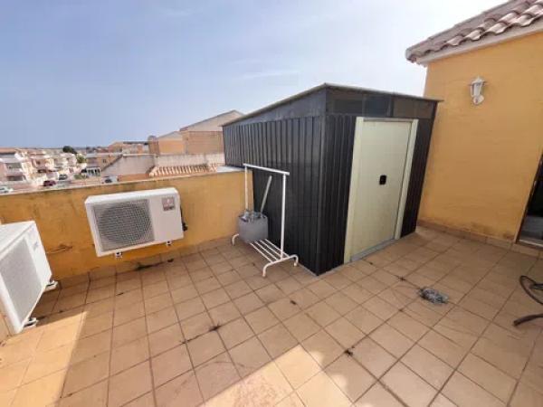 Chalet adosado en calle Montalbán