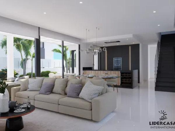 Casa independiente en calle Brussel.les s/n