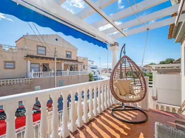 Chalet adosado en calle Cádiz