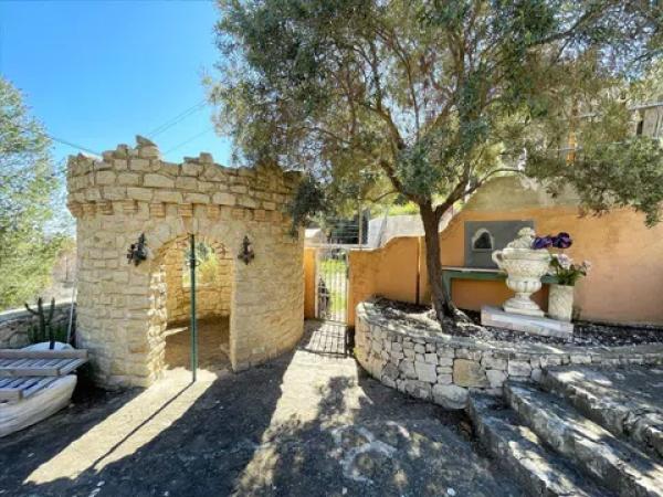 Casa independiente en calle la Ravenissa