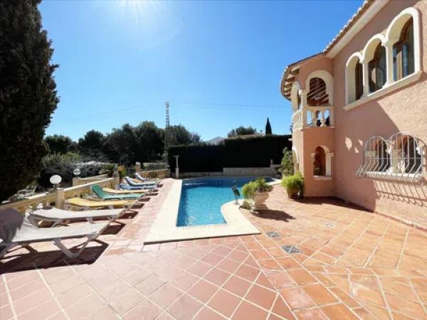 Casa independiente en calle la Ravenissa