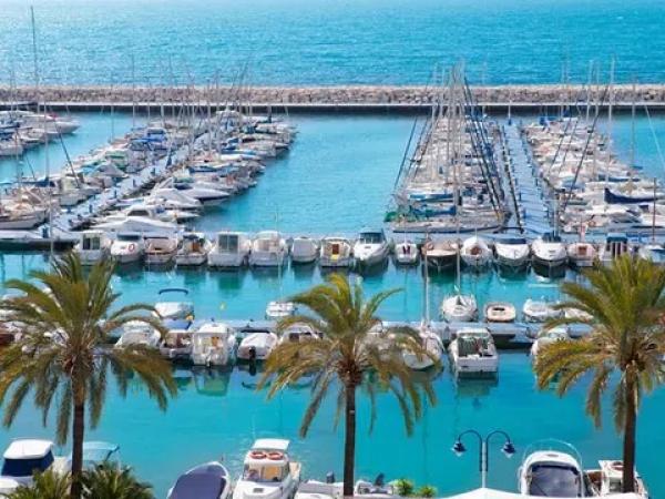 Chalet en calle Lirios