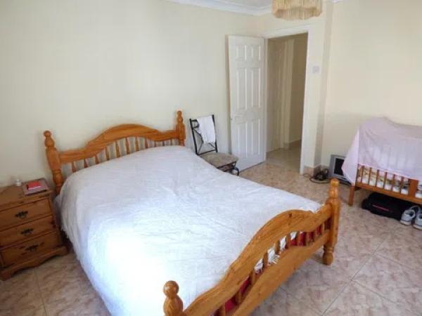 Casa independiente en calle Francia