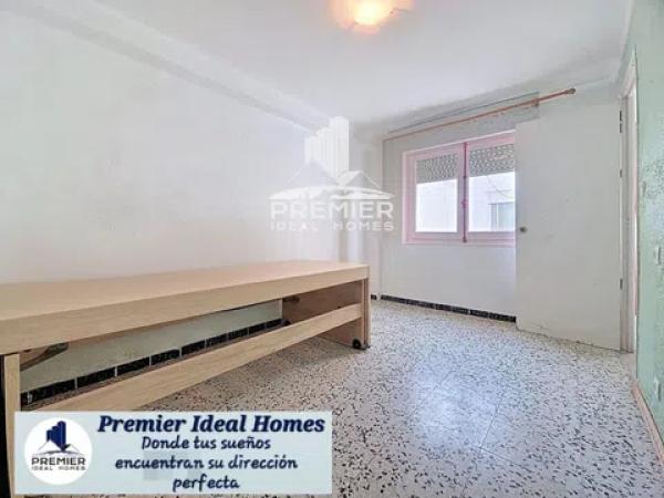 Piso en calle las Navas, 11