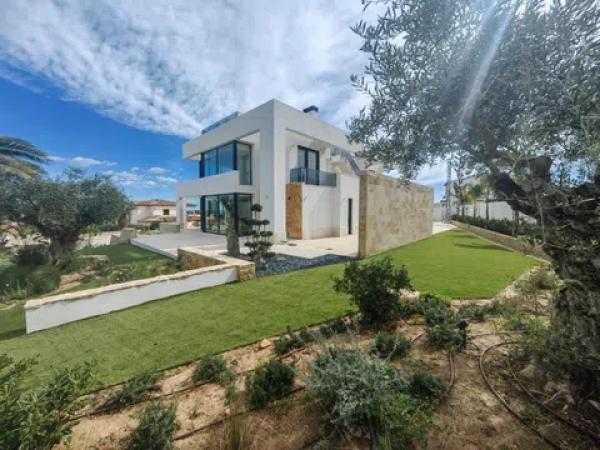 Casa independiente en calle el Faig