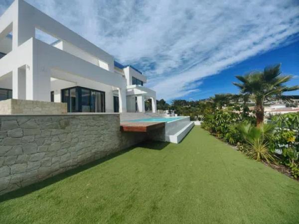 Casa independiente en calle el Faig