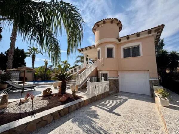 Casa independiente en calle Canónigo, 2