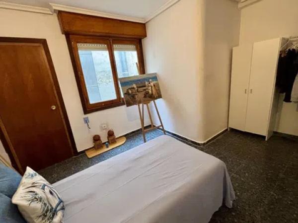 Piso en calle Gran Vía, 2