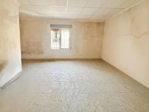 Casa de pueblo en calle Pintor Albert, 8