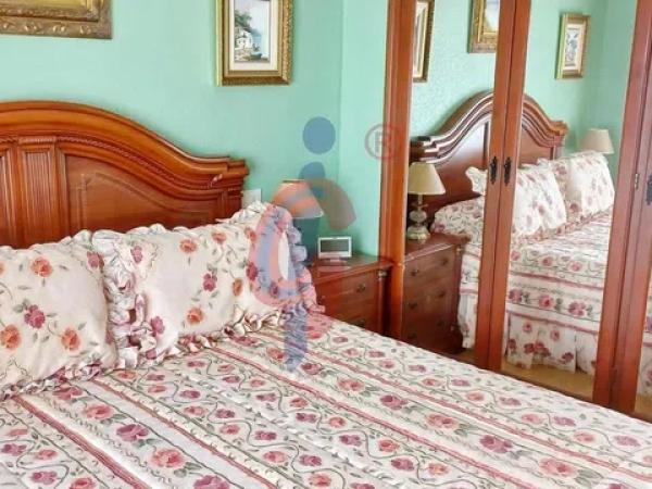 Chalet adosado en calle les Vinyes, 51