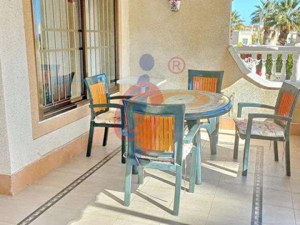 Chalet adosado en calle les Vinyes, 51