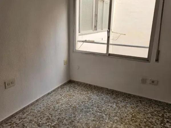 Piso en avenida Benito Perez Galdos