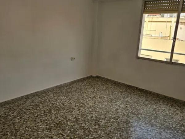 Piso en avenida Benito Perez Galdos